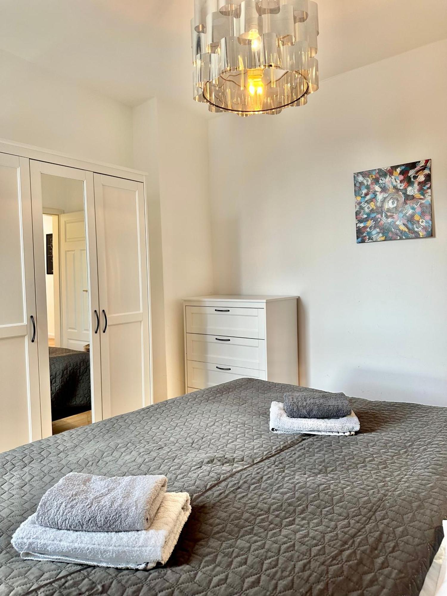 Modernes City-Apartment Mit Blick In Den Park Und 2 Baeder H9 أولدنبورغ المظهر الخارجي الصورة